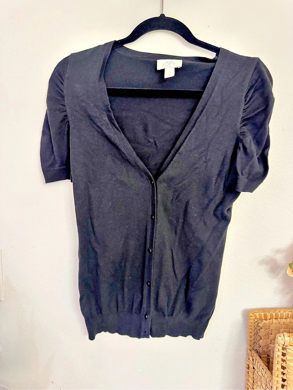 Loft Short Sleeve Cardigan in Black Size Medium Like New